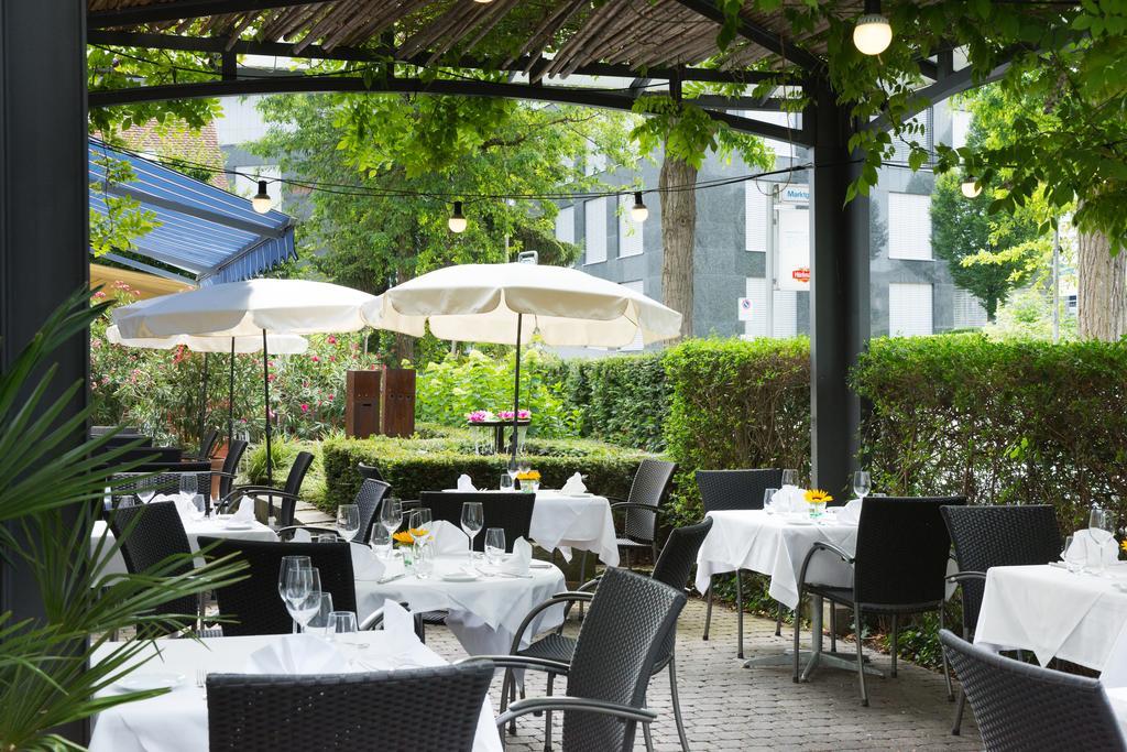 Hotel Fly Away Kloten Restaurant foto