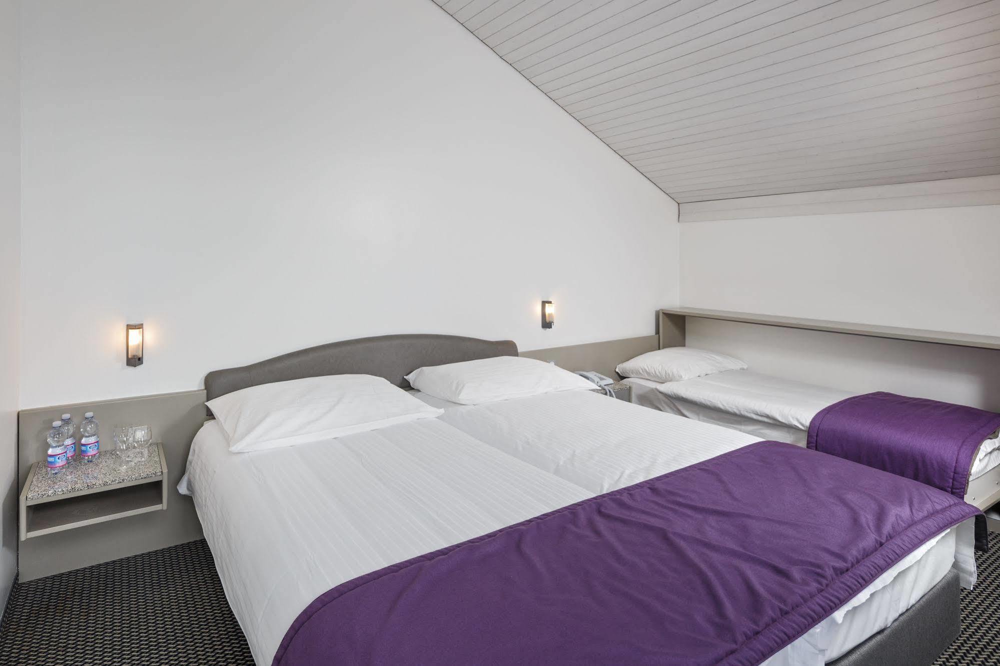 Hotel Fly Away Kloten Exterior foto